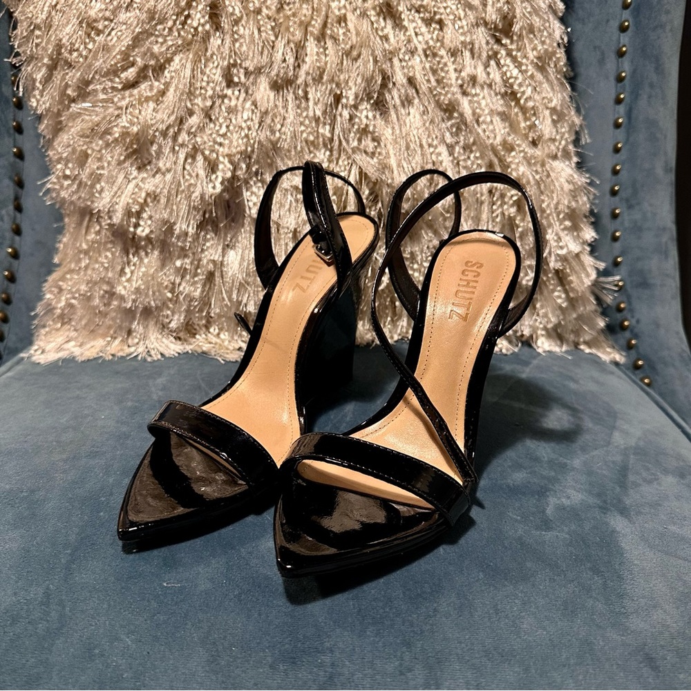 Schutz Raquel wedge size 7